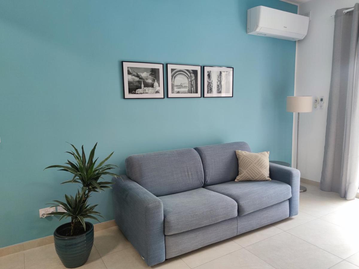 Etoile Court - Homey, Spacious & Private Patio * Mgarr
